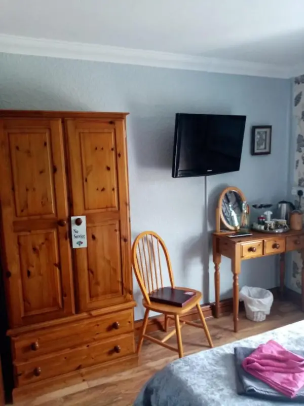 The Guest House 6